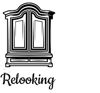 Silhouette victorieuse brandissant un trophée, symbole de réussite pour celadeco à toulouse